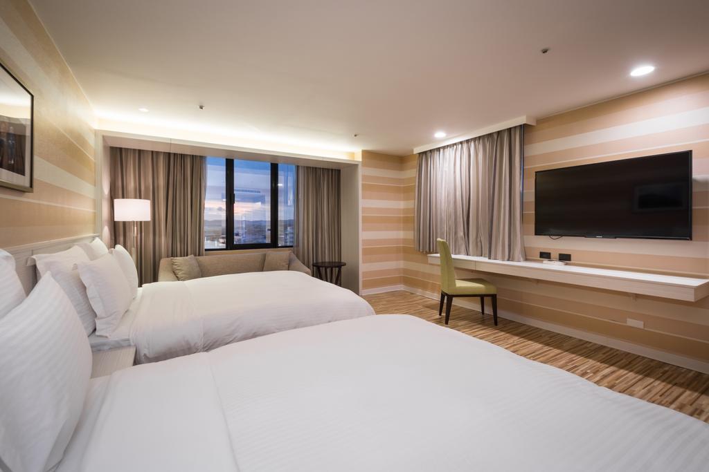 Wemeet Hotel Pingtung Luaran gambar