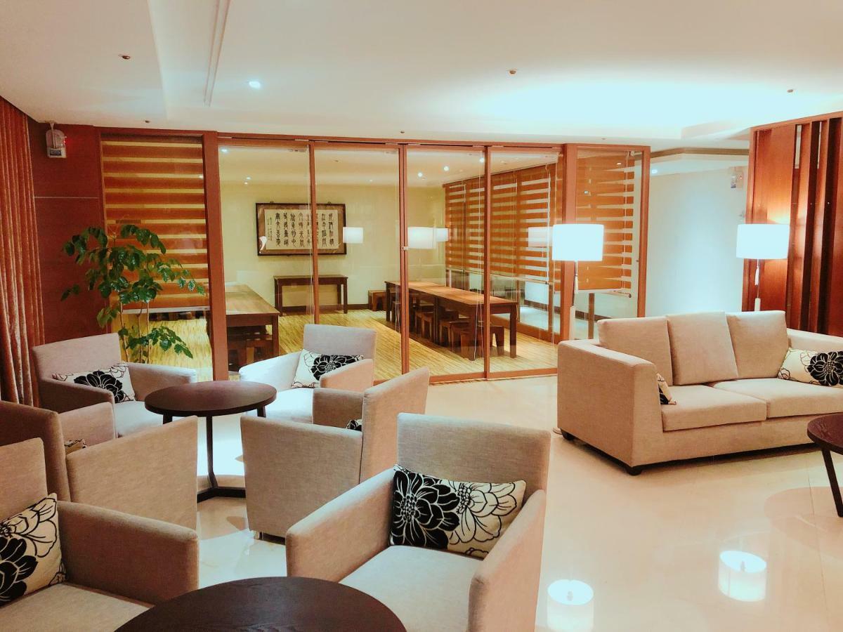 Wemeet Hotel Pingtung Luaran gambar