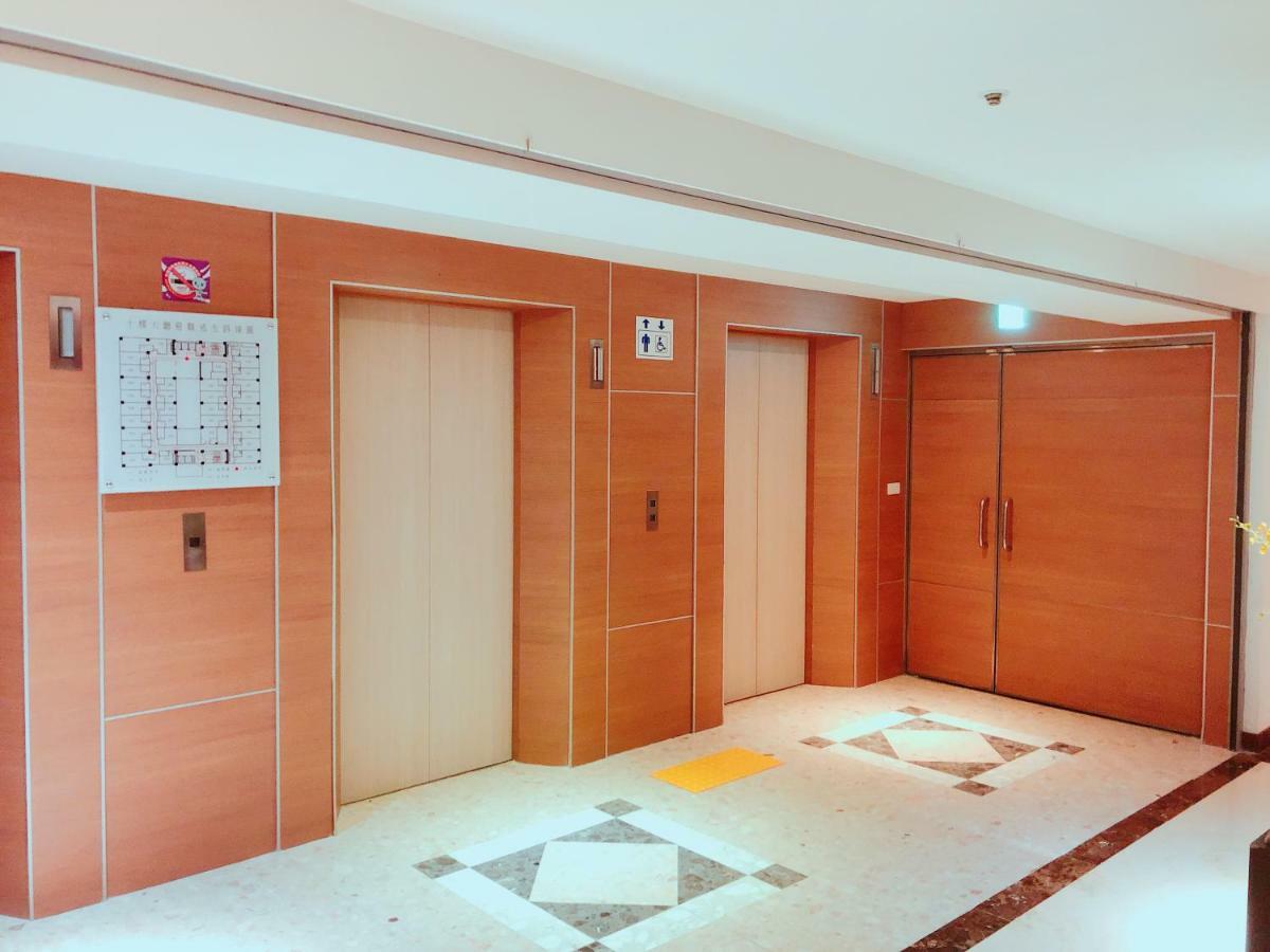 Wemeet Hotel Pingtung Luaran gambar