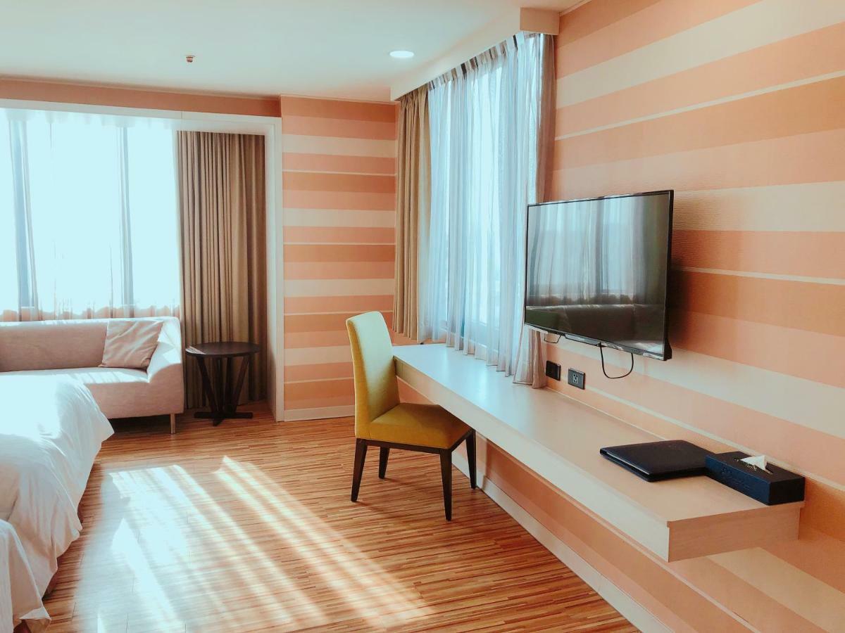 Wemeet Hotel Pingtung Luaran gambar