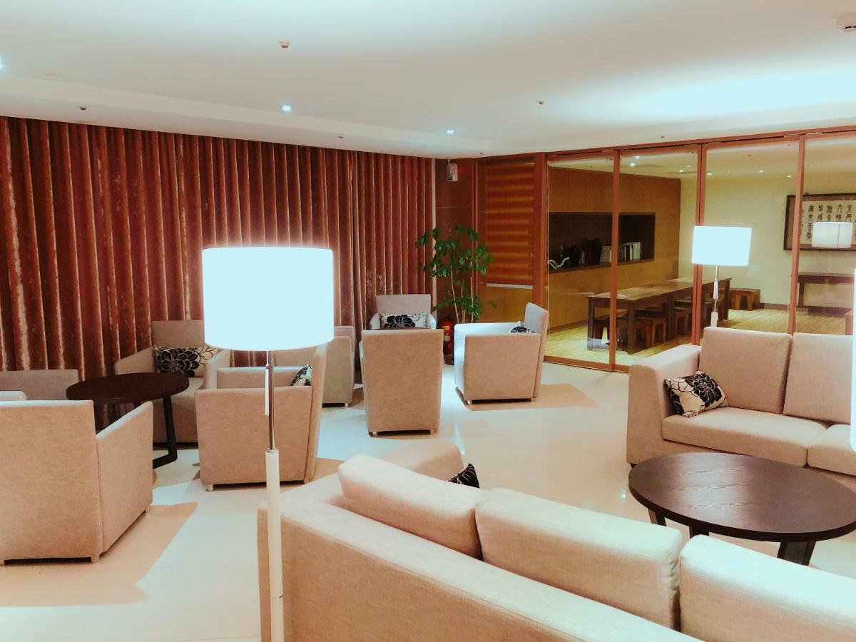 Wemeet Hotel Pingtung Luaran gambar