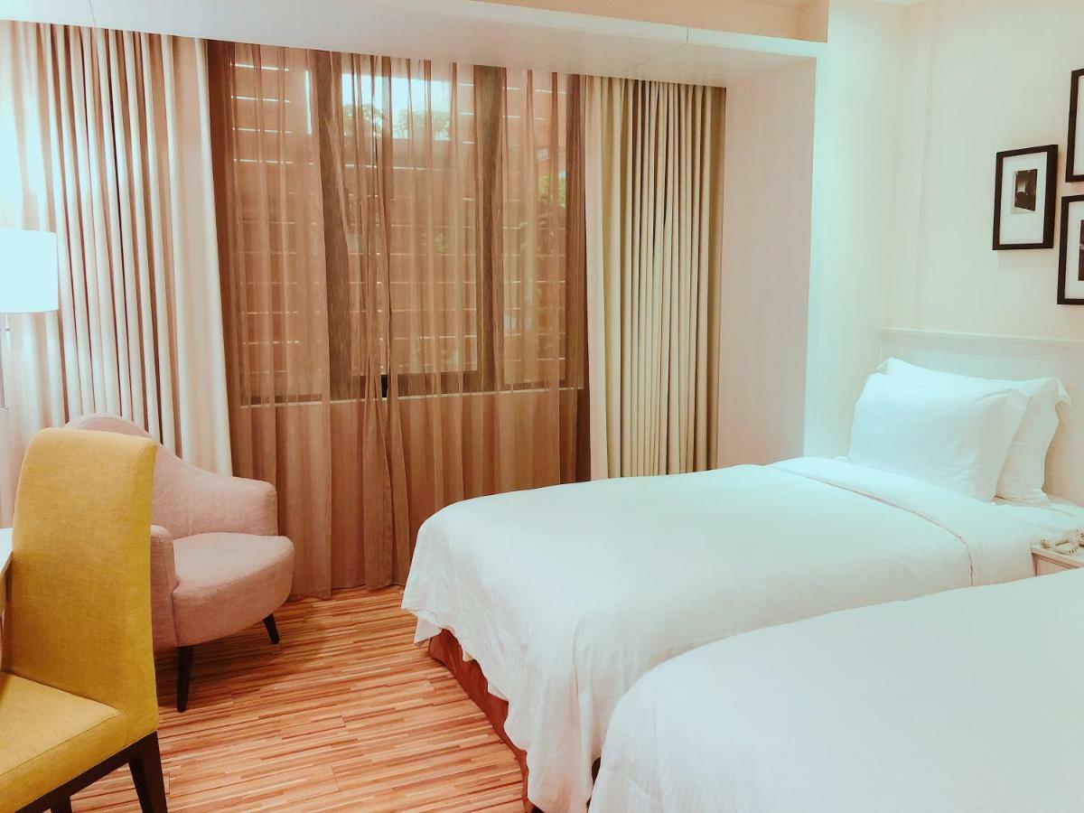 Wemeet Hotel Pingtung Luaran gambar